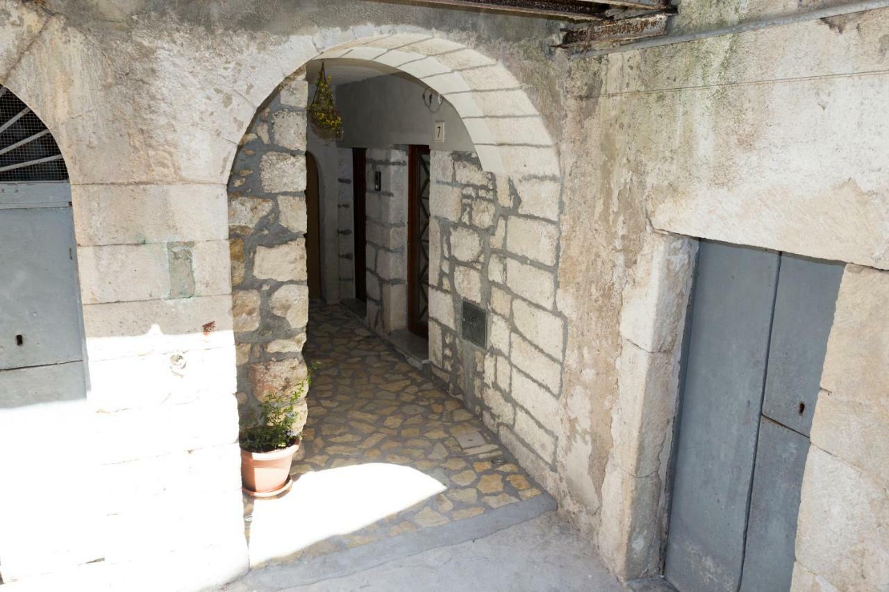 Casa Arco Antico Caltabellotta Exterior foto